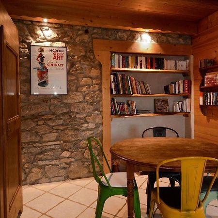 Bed and Breakfast Un R De Memises Толлон Экстерьер фото