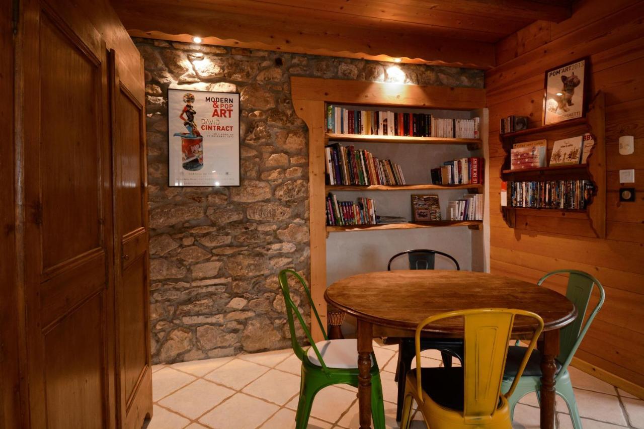Bed and Breakfast Un R De Memises Толлон Экстерьер фото